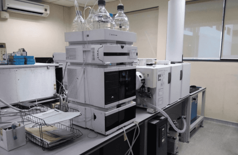 Liquid Mass Spectrometer Liquid Mass Spectrometer